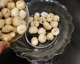 A picture of step 2 of Falahari Bhel.