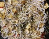 Foto langkah ke 5 dari resep Tumis Tauge Tahu.