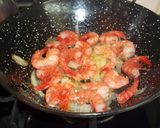 Foto del paso 4 de la receta: Sopa de rape y gamba roja
