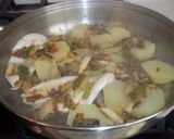 Foto del paso 10 de la receta: Filetes de merluza con patatas de vicio