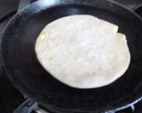 A picture of step 3 of Chana dal stuffed paratha.