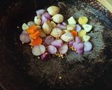 Foto langkah ke 1 dari resep Soto Ayam Lamongan.