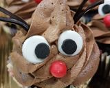 Foto del paso 18 de la receta: Cupcakes Rudolph de cerveza negra, crema de queso y Nutella!!!