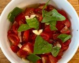 Penne Rigate friss fokhagymás paradicsomos szósszal recept fázis 3 fotója