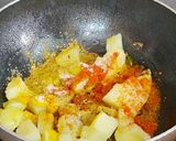 A picture of step 3 of Aalu Chana Chaat Street Style Chaat.