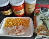 Foto del paso 1 de la receta: Ensalada de pajarita con pollo y maíz dulce, zanahorias, remolacha y brotes germinados. Eliges aliño