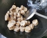 รูปขั้นตอนการทำที่ 2 ของ ผัดพริกหยวกหมูยอ​ (คีโต)
