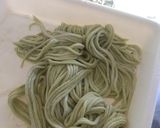 Foto langkah ke 5 dari resep Mie Hijau Homemade.