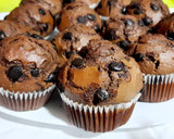 Foto del paso 4 de la receta: Magdalenas de chocolate con gran copete fáciles y rápidas