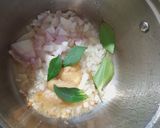 A picture of step 2 of Sprouted kala chana gravy.
