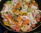 Foto del paso 2 de la receta: Salteado de pechuga y chorizo de pavo