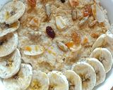 Foto langkah ke 3 dari resep Banana Trail Mix Oatmeal.