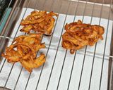 รูปขั้นตอนการทำที่ 5 ของ หอมใหญ่ทอด (Onion Fritters)