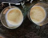 A picture of step 2 of Banana cocoa milkshake.