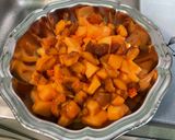 Une image de l'étape 5 de Salade de melon, groseilles rouges, pomelo, abricots et menthe.