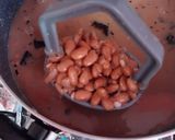 Foto del paso 3 de la receta: Frijoles bayos con quesadillas 👋✨