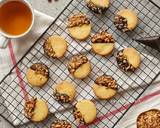 Cara Membuat Decorated Peanut Cookies 6