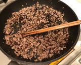 Hình bước làm 3 của món Bánh cuốn bằng bánh tráng hay còn gọi bánh cuốn lười