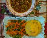 A picture of step 8 of Mashed potatoes & butternut with garden peas beef and mixed veg.