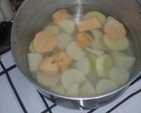 Foto del paso 3 de la receta: Lomo al champiñón con puré mixto