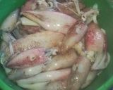 Foto langkah ke 1 dari resep Cumi Kuah Hitam.