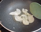 Foto langkah ke 4 dari resep Cah Pakcoy Bawang Putih.