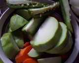 Foto del paso 3 de la receta: Caldo de pollo con vegetales