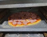 Foto langkah ke 7 dari resep 24. Pizza pepperoni.