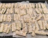 Parmezános zöldfűszeres cukkini snack recept fázis 2 fotója