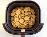 Foto del passaggio 4 della ricetta Zucchine sfiziose, cottura airfryer 🌷