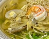รูปขั้นตอนการทำที่ 3 ของ บะหมี่น้ำกุ้งหอยลาย