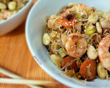 Foto del paso 9 de la receta: Fideos de arroz fritos con langostinos en salsa de ostras
