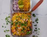 कांदा पोहे (kanda pohe recipe in marathi) रेसिपी स्टेप 5 फोटो 