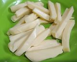 Foto langkah ke 2 dari resep Lumpia Ubi Ungu Isi Keju Mozzarella.
