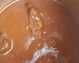Foto del paso 10 de la receta: Carrilleras de cerdo en salsa de vino y mostaza