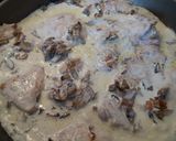 Foto del paso 4 de la receta Pechugas de pollo con salsa de champiñones 🍄