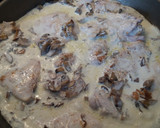 Foto del paso 4 de la receta: Pechugas de pollo con salsa de champiñones 🍄