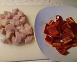A picture of step 1 of Chicken and vegetable skewers with tzatziki sauce.