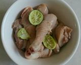 Foto langkah ke 1 dari resep Soto Ayam Kuning.