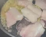 Foto del paso 3 de la receta: Lomos de Merluza y Gambas con Crema de guisantes 🫛