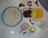 Foto langkah ke 1 dari resep MITEL BUTEL (Mie Telur Bunga Telang).