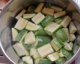 Foto del paso 3 de la receta: Ensalada de calabacitas a la vinagreta