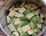 Foto del paso 3 de la receta: Ensalada de calabacitas a la vinagreta