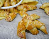 Sonkás kiflik recept fázis 5 fotója