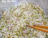 Hình bước làm 2 của món Cháo xương bò,chân bò đậu xanh và hạt sen