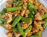 ผัดอกไก่พริกแกง วิธีทำสูตร 2 รูป