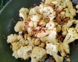 A picture of step 5 of Aniseeds Roasted Cauliflower Florets.