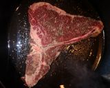 Φωτογραφία βήματος 3 της συνταγής T-Bone Steak με Σπαράγγια