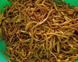Foto langkah ke 1 dari resep Mie Goreng Kampung.