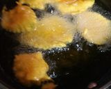 A picture of step 4 of Carom leaves fritters.